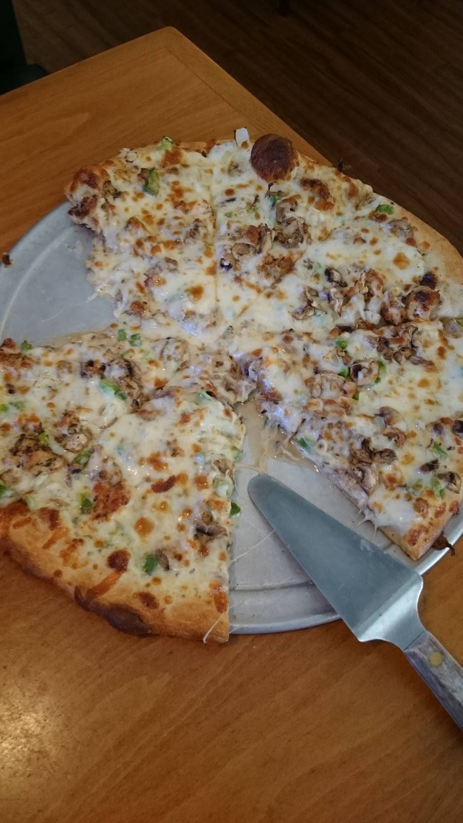 Papas Pizza | restaurant | 429 New Leicester Hwy, Asheville, NC 28806, USA | 8282858700 OR +1 828-285-8700