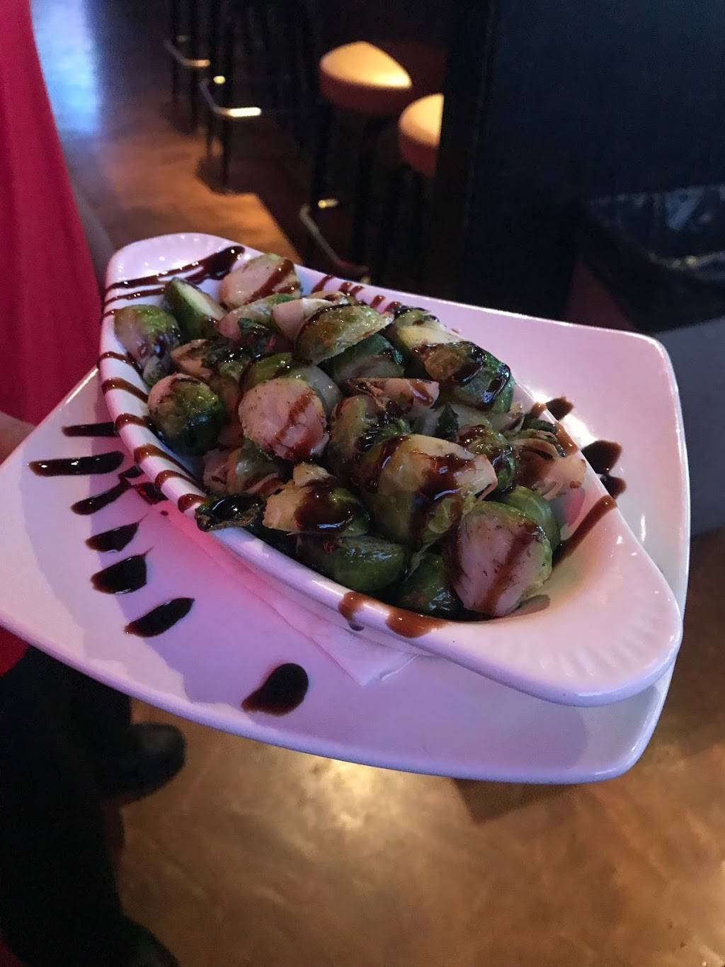 Ciccarellis Sports Bar Theater | restaurant | 46793 Hayes Rd, Shelby Charter Twp, MI 48315, USA | 5862472223 OR +1 586-247-2223