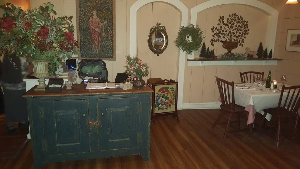 Oliva | restaurant | 15 Main St S, Bethlehem, CT 06751, USA | 2032665558 OR +1 203-266-5558