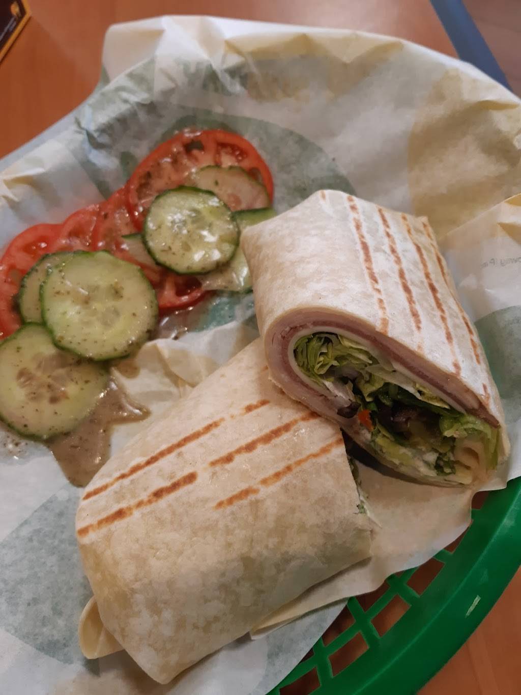 Subway | restaurant | 495 Chemin Vanier H, Gatineau, QC J9J 3H8, Canada | 8195574070 OR +1 819-557-4070
