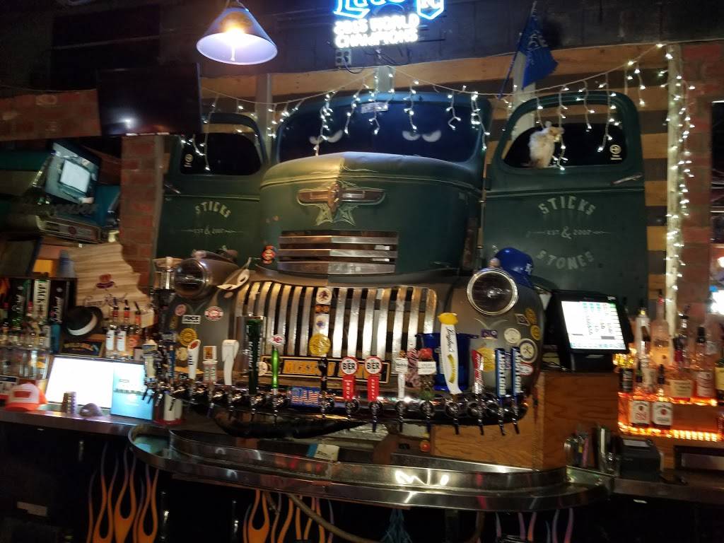 Stix & Stones Bar & Grill | restaurant | 11404 US-24, Sugar Creek, MO 64054, USA | 8168337849 OR +1 816-833-7849