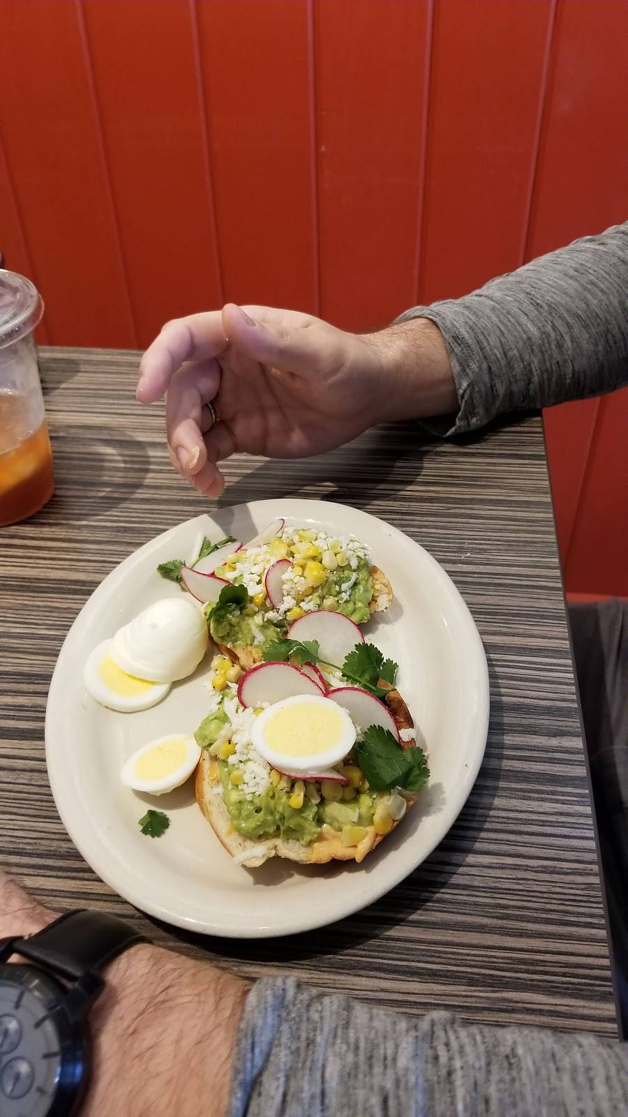 Highs Cafe & Store | restaurant | 726 High St, Comfort, TX 78013, USA | 8309954995 OR +1 830-995-4995