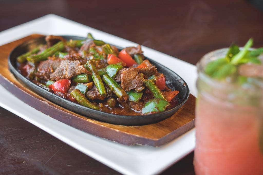 Nur Thai | restaurant | 63-32 Woodhaven Blvd, Rego Park, NY 11374, USA | 7182556141 OR +1 718-255-6141