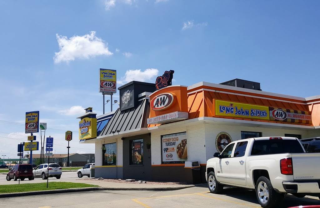 A&W Restaurant | restaurant | 1 Ohren Dr, Litchfield, IL 62056, USA | 2173247131 OR +1 217-324-7131