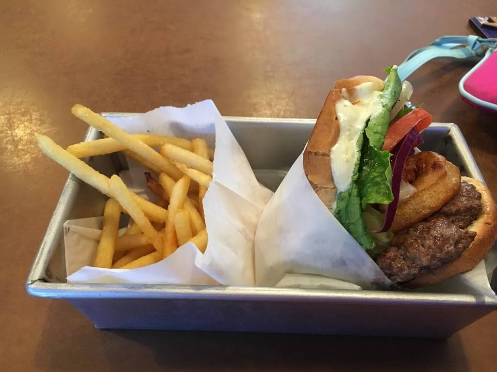 burger. Aptos | restaurant | 7941 Soquel Dr, Aptos, CA 95003, USA | 8316622811 OR +1 831-662-2811