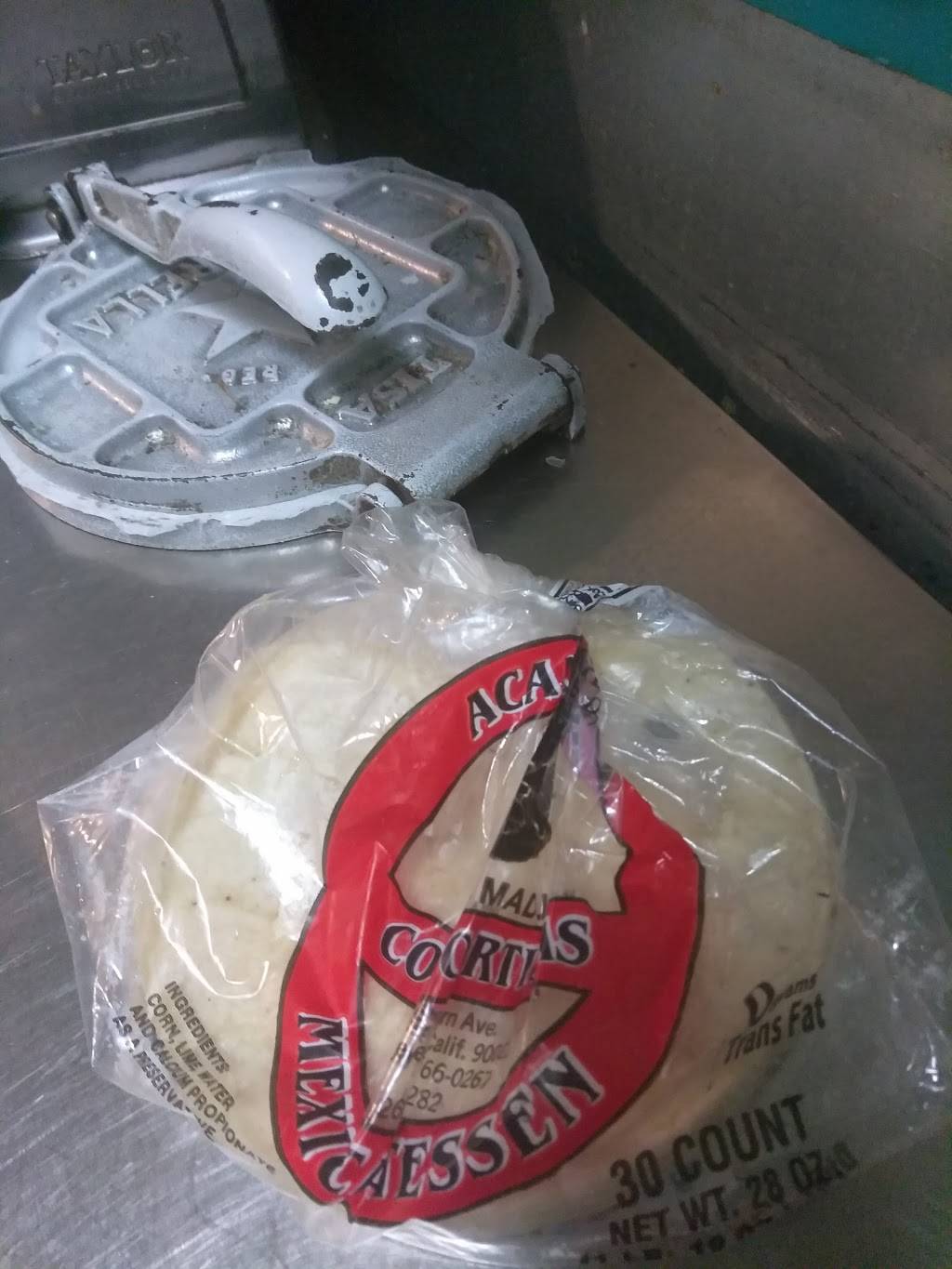 Simons Restaurant | restaurant | 4828 Whittier Blvd, Los Angeles, CA 90022, USA | 3232668664 OR +1 323-266-8664