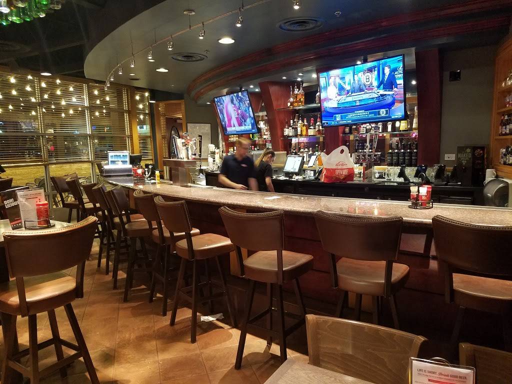 Red Robin Gourmet Burgers and Brews | restaurant | 4801 W Kenosha St, Broken Arrow, OK 74012, USA | 9182544756 OR +1 918-254-4756