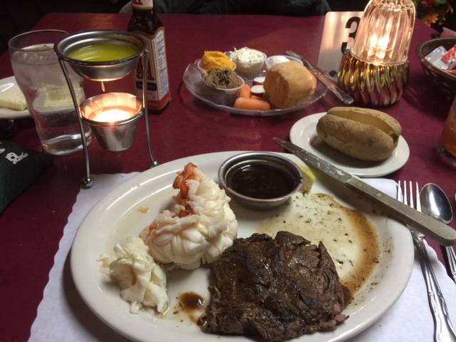 Club Chalet | restaurant | 4642 Nicolet Dr, Green Bay, WI 54311, USA | 9208662341 OR +1 920-866-2341