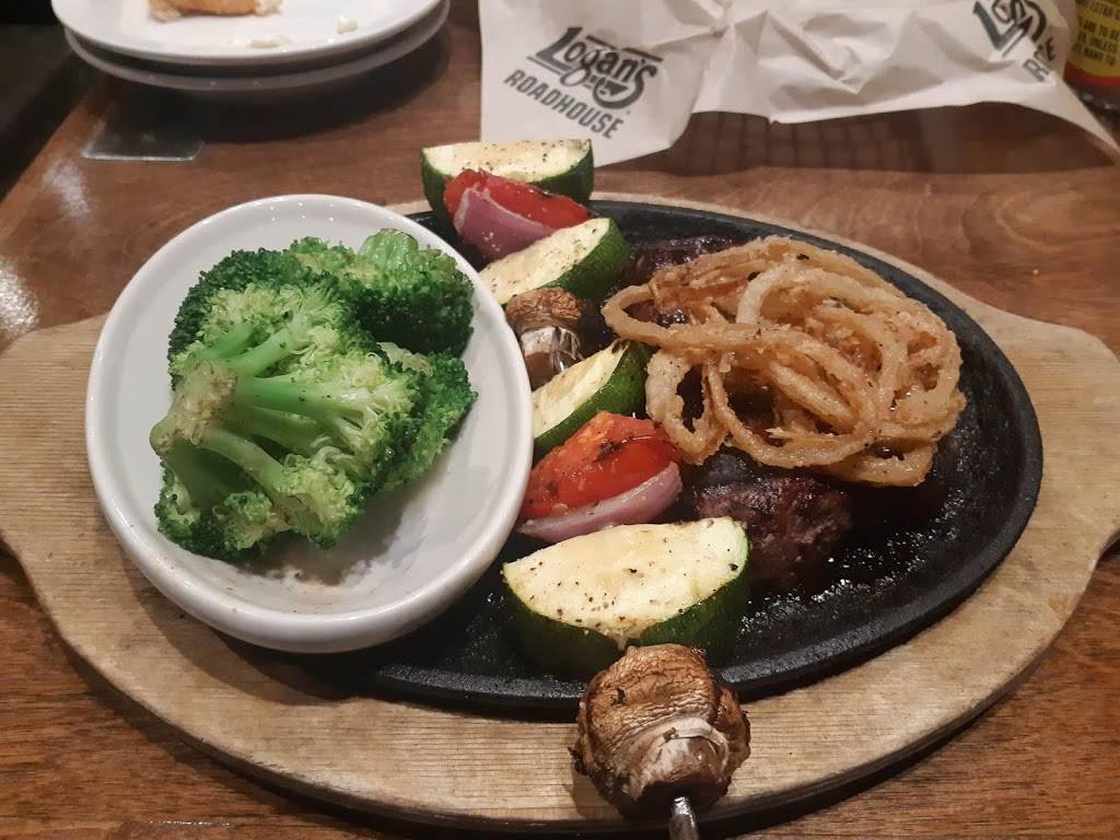 Logans Roadhouse | restaurant | 8994 Madison Blvd, Madison, AL 35758, USA | 2567720960 OR +1 256-772-0960