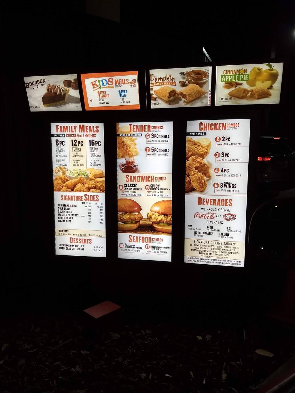 Popeyes Louisiana Kitchen | restaurant | 3825 General De Gaulle Dr, New Orleans, LA 70114, USA | 5043626033 OR +1 504-362-6033