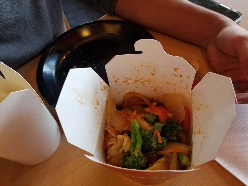 Pick Up Stix Fresh Asian Flavors | meal takeaway | 360 W Foothill Pkwy #102, Corona, CA 92882, USA | 9517345490 OR +1 951-734-5490