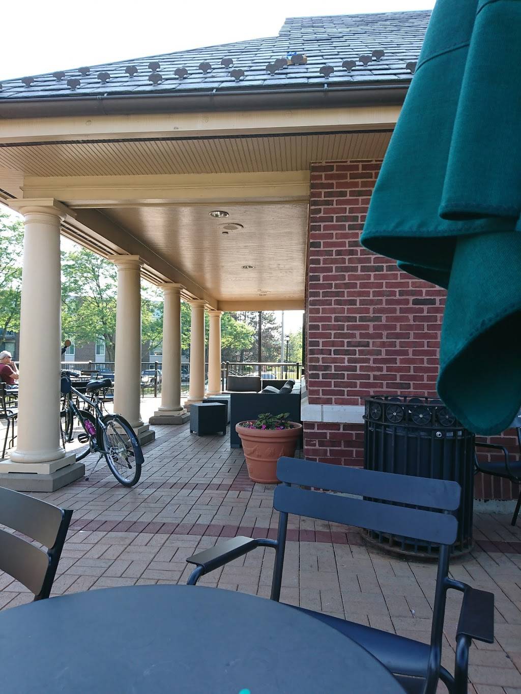 Starbucks | cafe | 137 W Wood St, Palatine, IL 60067, USA | 8473595534 OR +1 847-359-5534