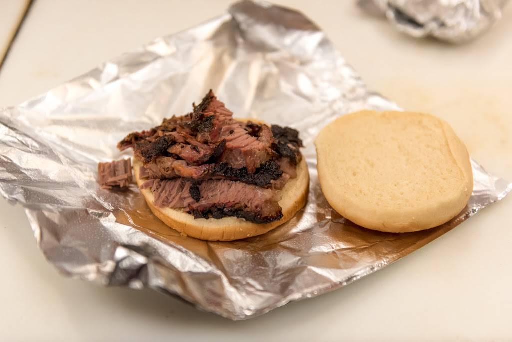 Smokey Mos BBQ - Round Rock | restaurant | 1601 N Interstate 35 Frontage Rd, Round Rock, TX 78664, USA | 5128284050 OR +1 512-828-4050