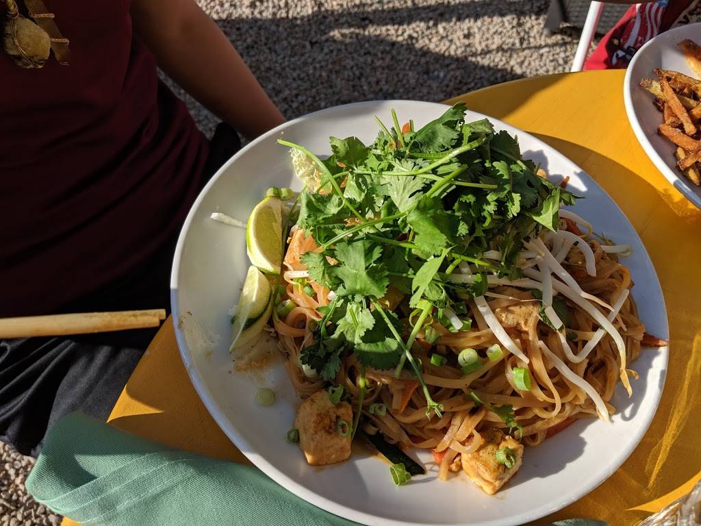 Salvation Cafe | restaurant | 140 Broadway, Newport, RI 02840, USA | 4018472620 OR +1 401-847-2620