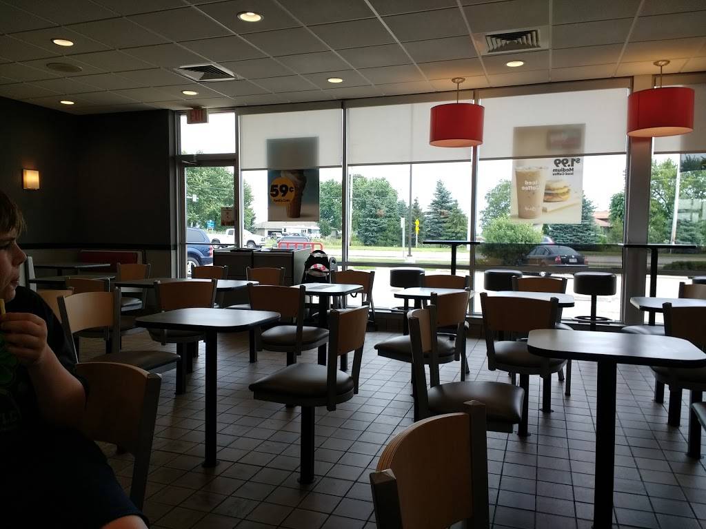 McDonalds | restaurant | W6308 Wally Way, Greenville, WI 54942, USA | 9207579260 OR +1 920-757-9260