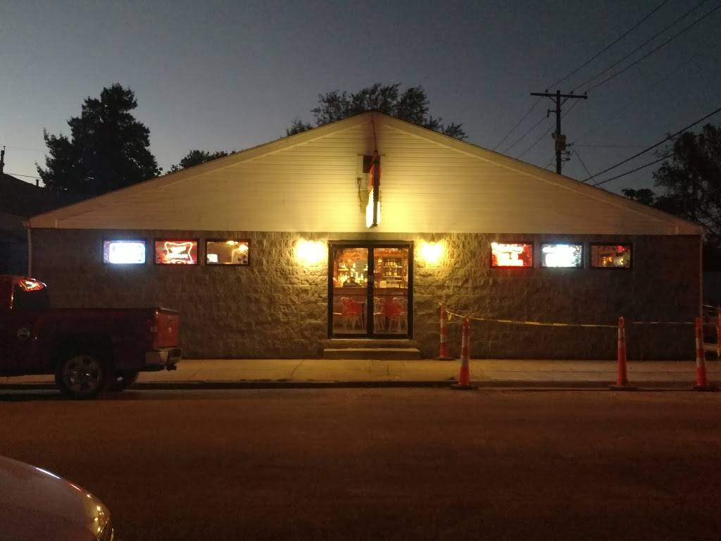 B & B | restaurant | 1423 Culbertson Ave, New Albany, IN 47150, USA | 8127259955 OR +1 812-725-9955