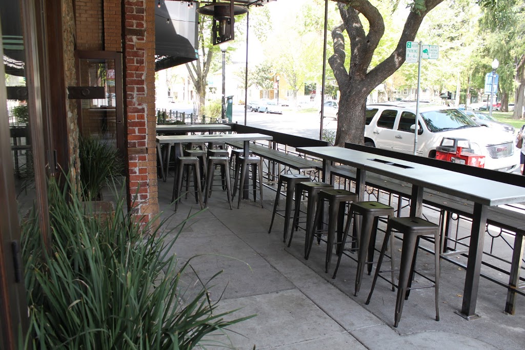 The Red Rabbit Kitchen and Bar | restaurant | 2718 J St, Sacramento, CA 95816, USA | 9167062275 OR +1 916-706-2275