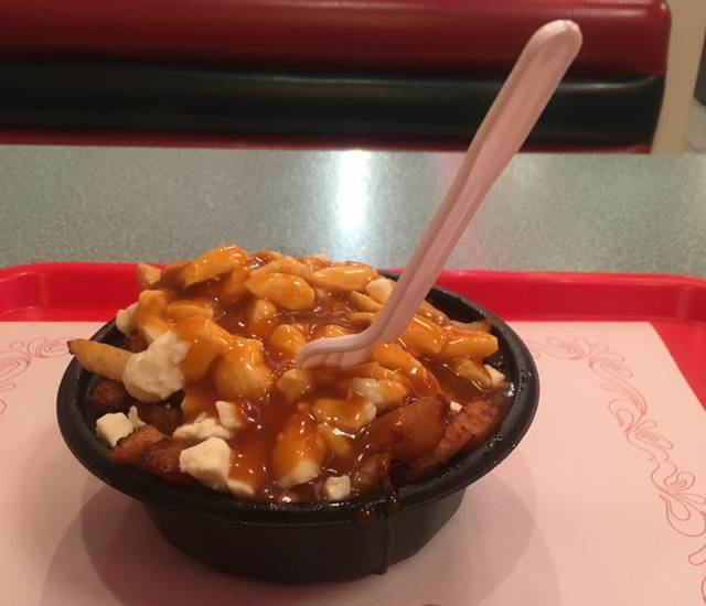 La Belle Province Duvernay Belle Pros | restaurant | 2941 Boulevard de la Concorde E, Laval, QC H7E 3N2, Canada | 4506618792 OR +1 450-661-8792