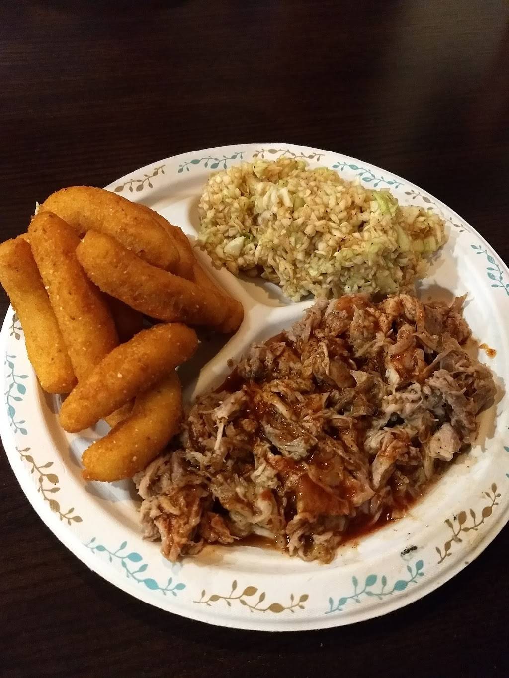 Stameys Barbecue | restaurant | 2812 Battleground Ave, Greensboro, NC 27408, USA | 3362889275 OR +1 336-288-9275
