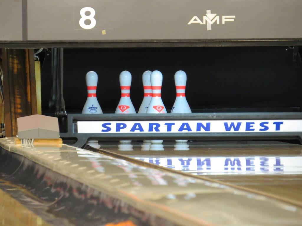 Spartan West Bowling Center | restaurant | 2253 W., U.S. 10, Ludington, MI 49431, USA | 2317572391 OR +1 231-757-2391