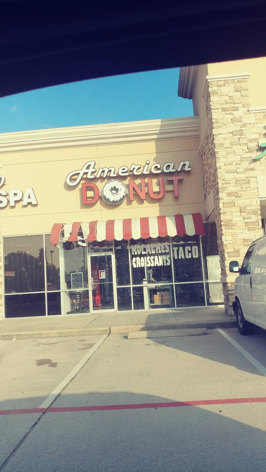 American Donut | restaurant | 2907 Rayford Rd #105, Spring, TX 77386, USA | 2812989800 OR +1 281-298-9800