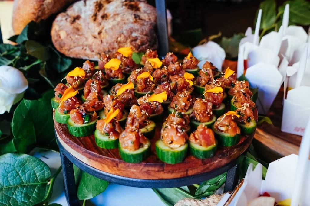 Bites and Bashes | restaurant | 25600 Narbonne Ave, Lomita, CA 90717, USA | 3105301030 OR +1 310-530-1030