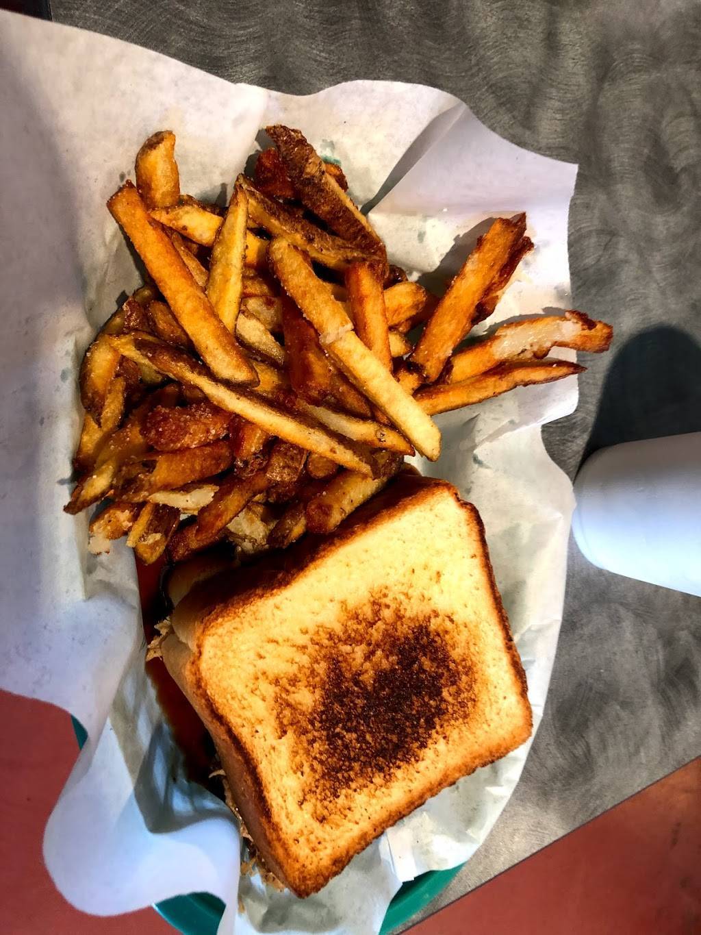 Pops Smokehouse & Grill Antiques | restaurant | 665 Main St, Whitesburg, GA 30185, USA | 7708366153 OR +1 770-836-6153