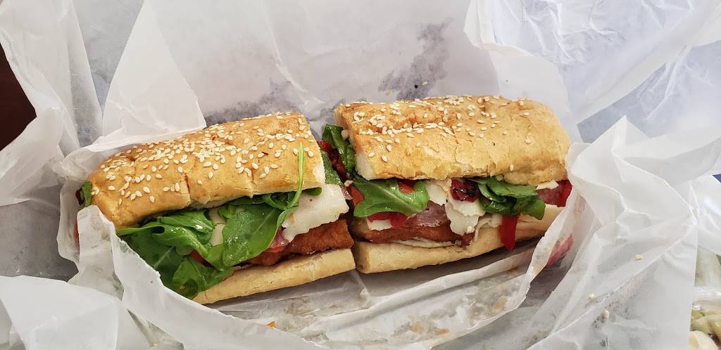 Rockys NY Deli & Italian Catering | restaurant | H-3, Between Tequilas Town & Family Dollar, 7360 Skidaway Rd, Savannah, GA 31406, USA | 9123542914 OR +1 912-354-2914