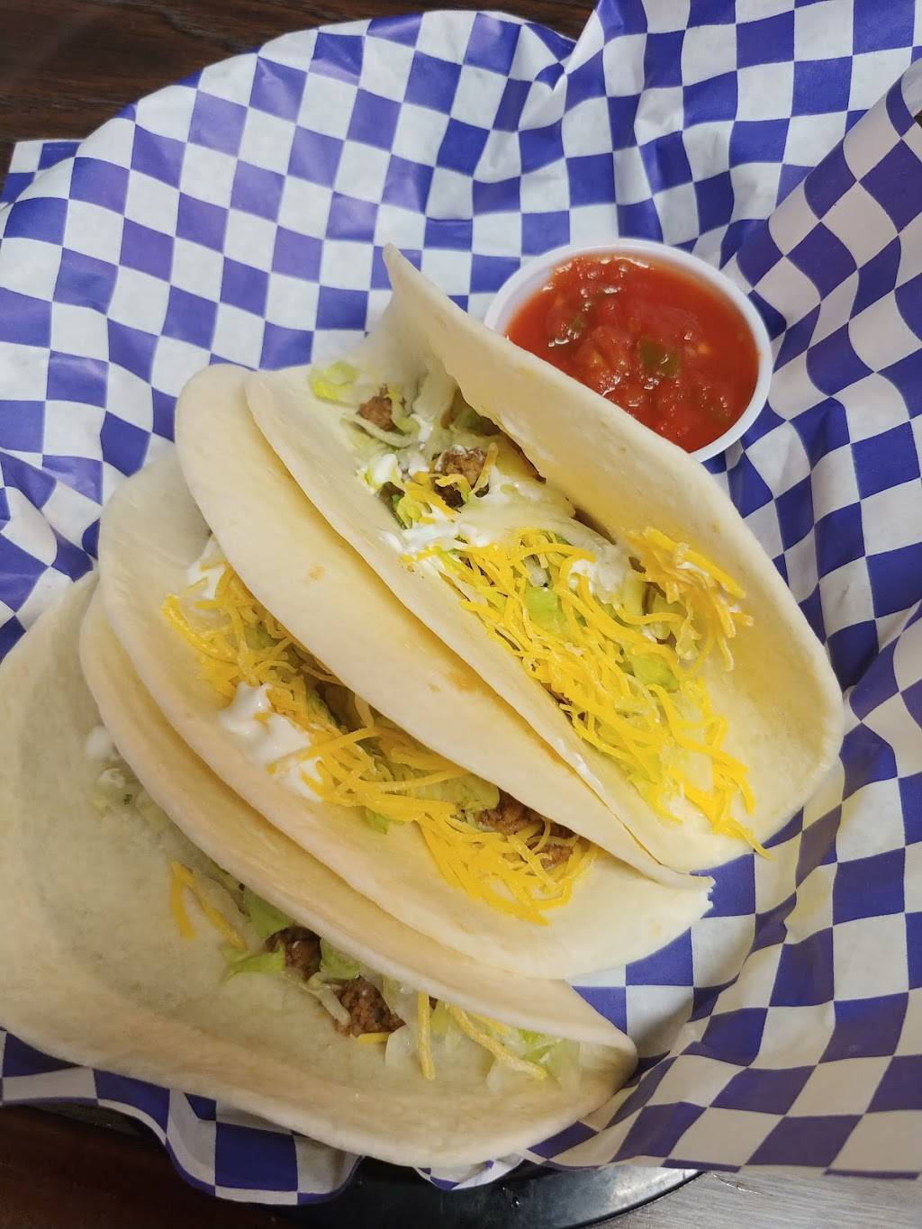 Burlington Boathouse | restaurant | 709 S Michigan St, Burlington, IN 46915, USA | 7655665056 OR +1 765-566-5056