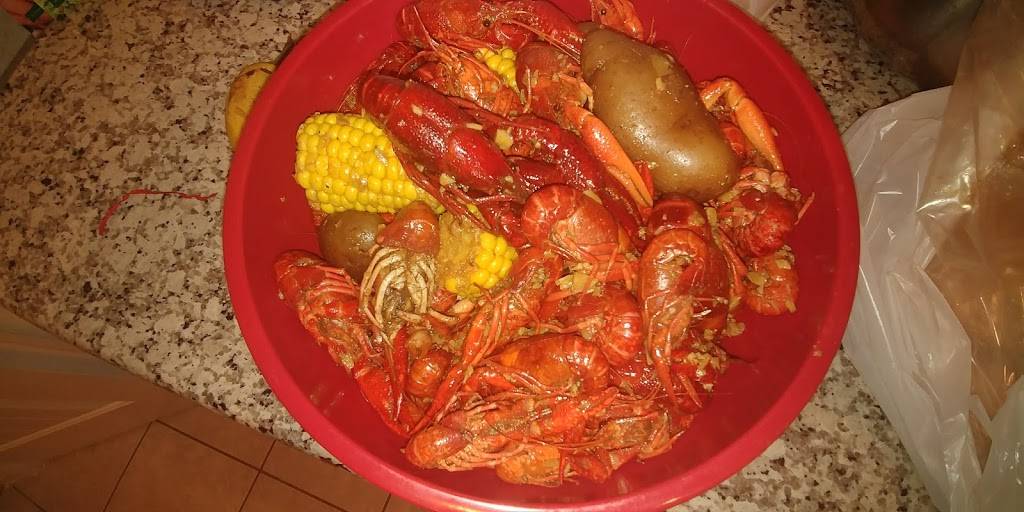 Craven Crawfish | restaurant | 7957 C E King Pkwy, Houston, TX 77044, USA | 8324867955 OR +1 832-486-7955