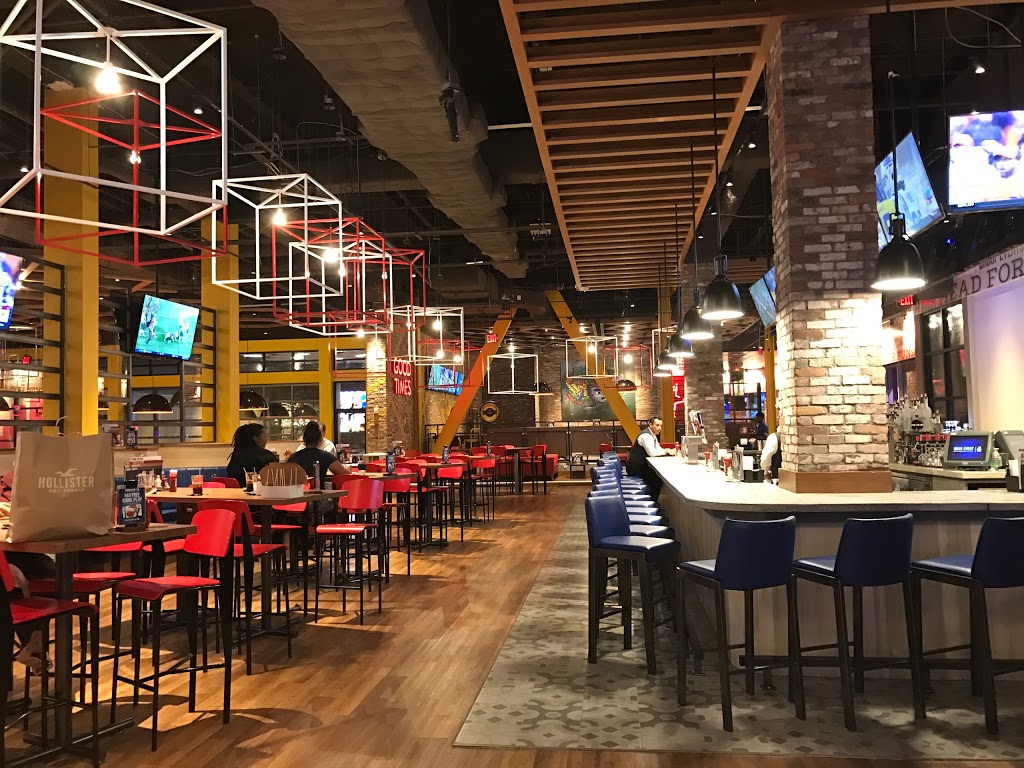 Main Event Orlando | restaurant | 9101 International Dr Suite 1032, Orlando, FL 32819, USA | 4073523300 OR +1 407-352-3300