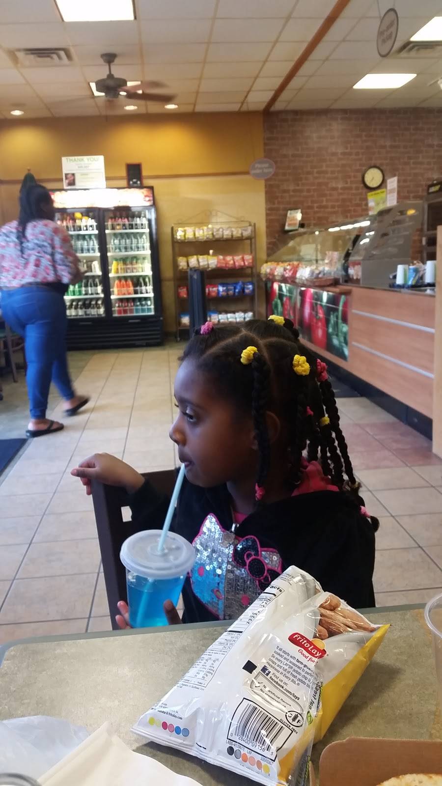 Subway Restaurants | restaurant | 281 Shrewsbury St, Worcester, MA 01604, USA | 5087561968 OR +1 508-756-1968