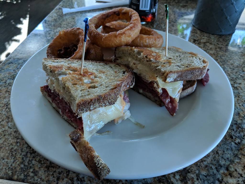 The Landings At Carlsbad | restaurant | 2198 Palomar Airport Rd, Carlsbad, CA 92011, USA | 7609290200 OR +1 760-929-0200