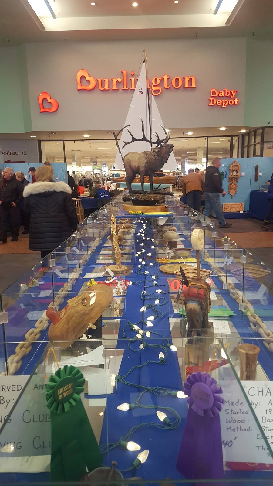 The Northway Mall, LLC (Indoor Shopping Mall) Anchorage , Alaska | shopping mall | 3101 Penland Pkwy, Anchorage, AK 99508, USA | 9072765520 OR +1 907-276-5520