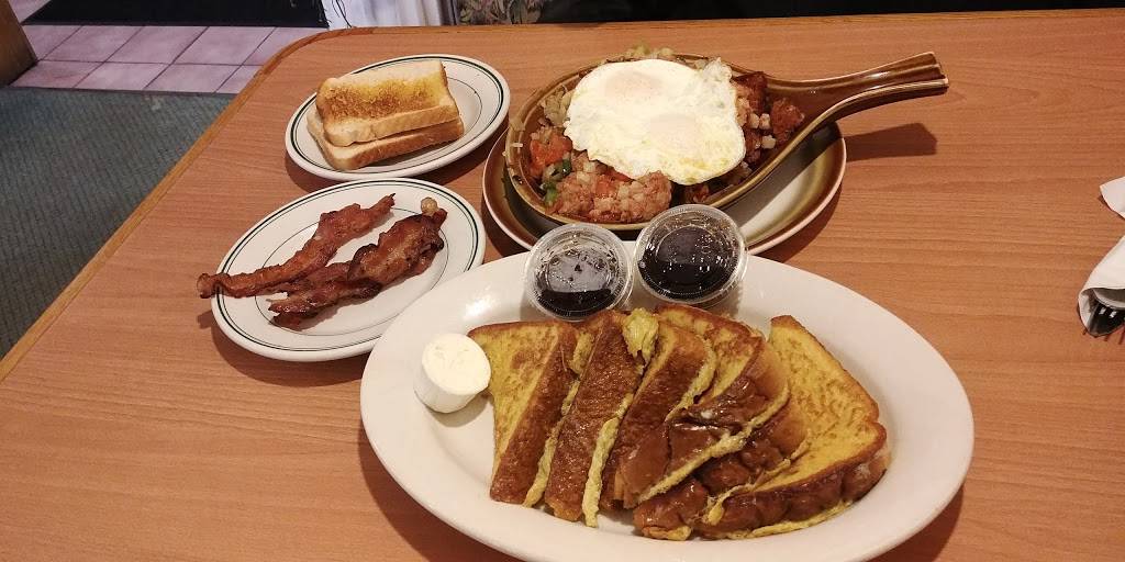 Reflections Family Restaurant | restaurant | 4248, 2913 Taylor Ave, Racine, WI 53405, USA | 2626372243 OR +1 262-637-2243