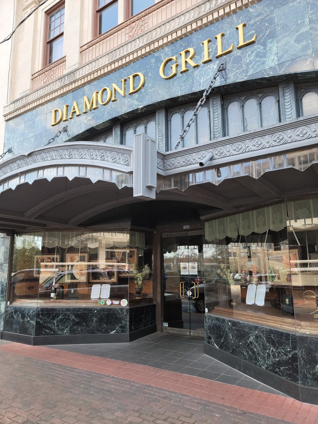 Diamond Grill | restaurant | 924 3rd St, Alexandria, LA 71301, USA | 3184488989 OR +1 318-448-8989