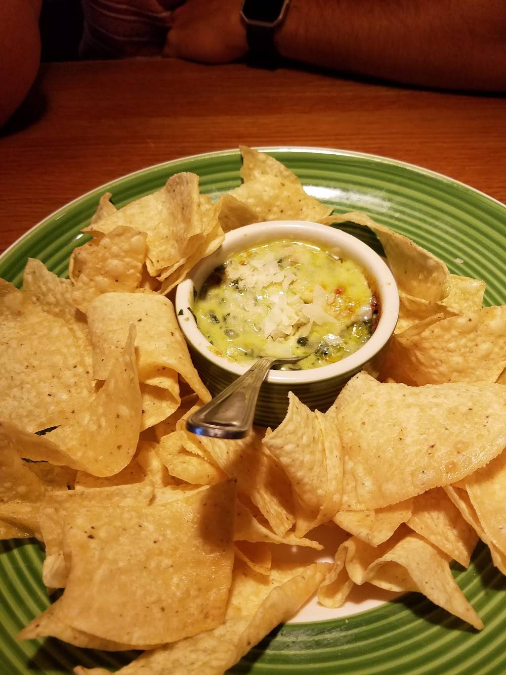 Applebees Grill + Bar | restaurant | 691 Hawthorne Dr NE, Norton, VA 24273, USA | 2766795790 OR +1 276-679-5790