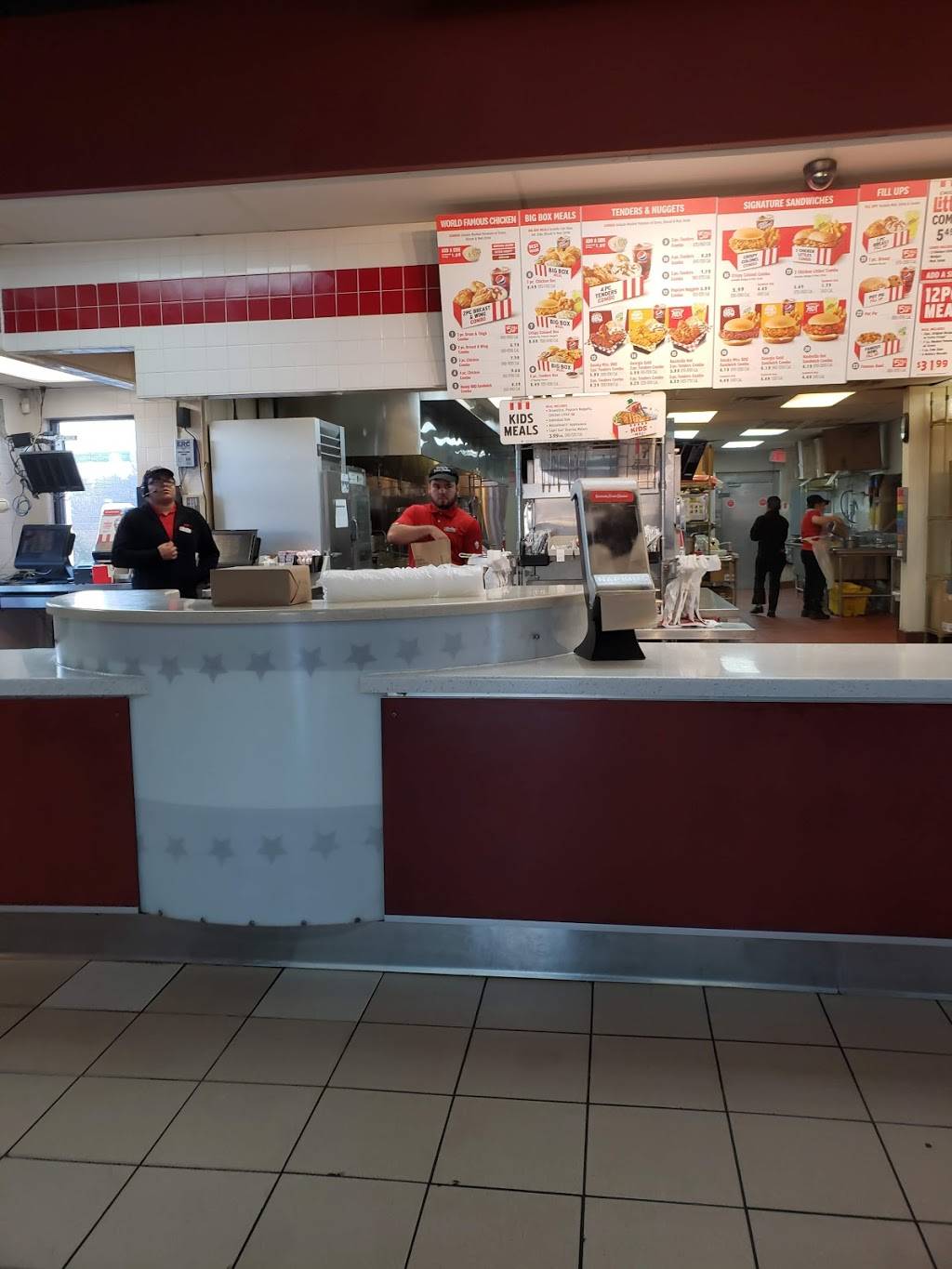 KFC | restaurant | 13565 Minnieville Rd, Woodbridge, VA 22192, USA | 7036801462 OR +1 703-680-1462