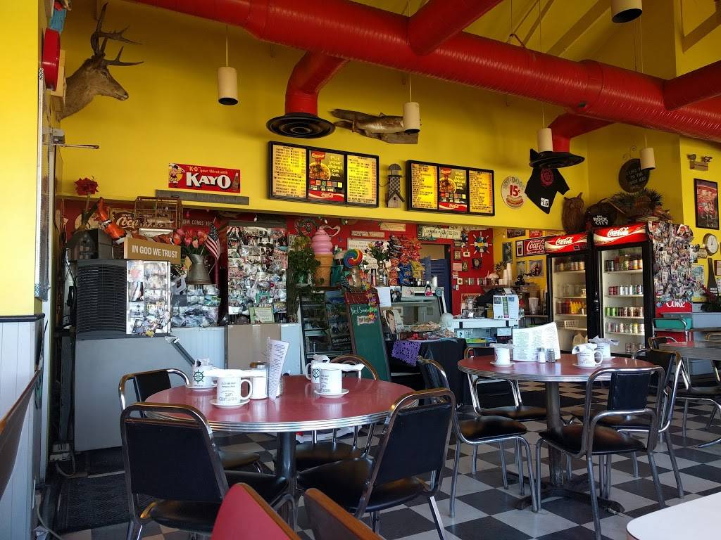 Great Lakes Cafe | cafe | 201 Mississippi St, Gary, IN 46402, USA | 2198835737 OR +1 219-883-5737