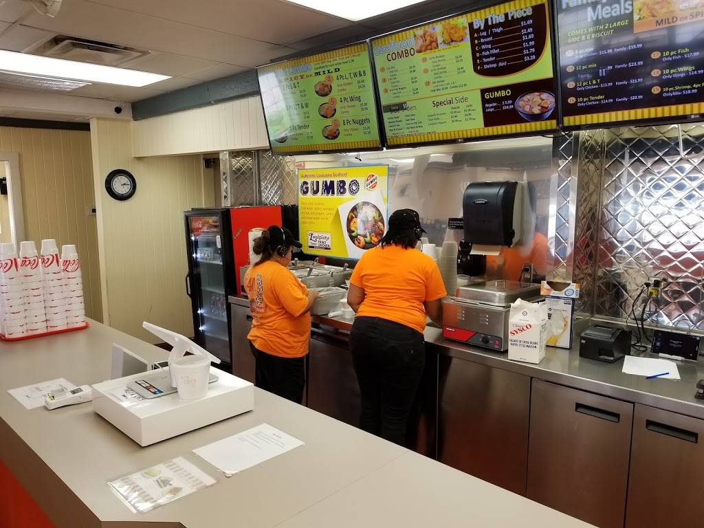 Louisiana Famous Fried Chicken & Seafood | restaurant | 4206 E Harry St, Wichita, KS 67218, USA | 3162609929 OR +1 316-260-9929