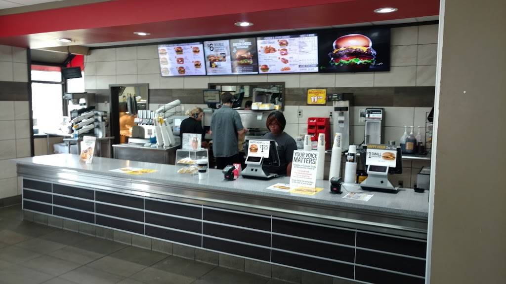 Hardees | restaurant | 1 Gateway Blvd S, Savannah, GA 31419, USA | 9129253869 OR +1 912-925-3869