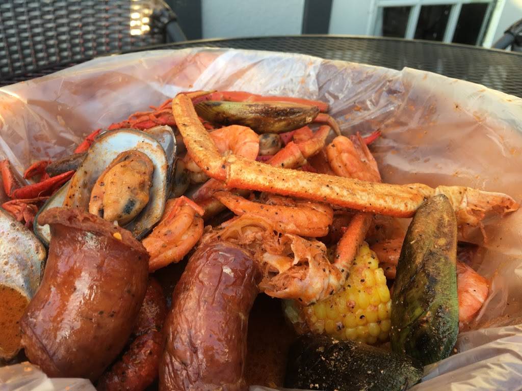 Crab General | restaurant | 921 Broad Ripple Ave, Indianapolis, IN 46220, USA | 3177572891 OR +1 317-757-2891