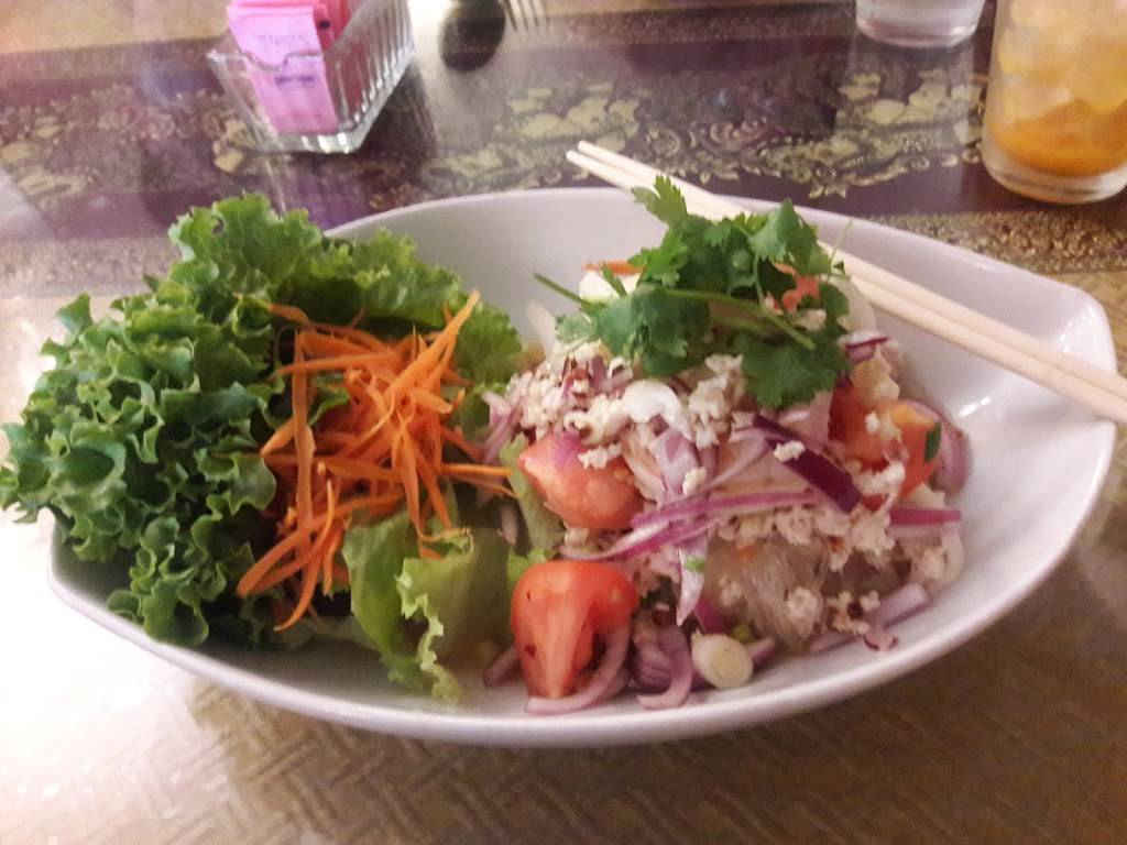 Siam Thai Cuisine | restaurant | 18564 Outer Hwy 18 N Ste 203, Apple Valley, CA 92307, USA | 7602425093 OR +1 760-242-5093