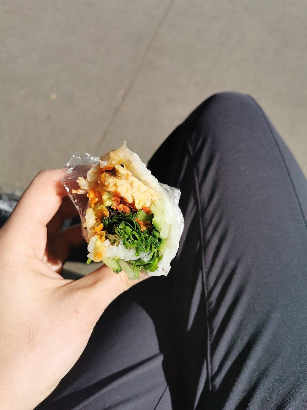 SOUCHi prêt à manger vegan | restaurant | 4986A Chemin Queen Mary, Montréal, QC H3W 1X2, Canada | 5147354543 OR +1 514-735-4543