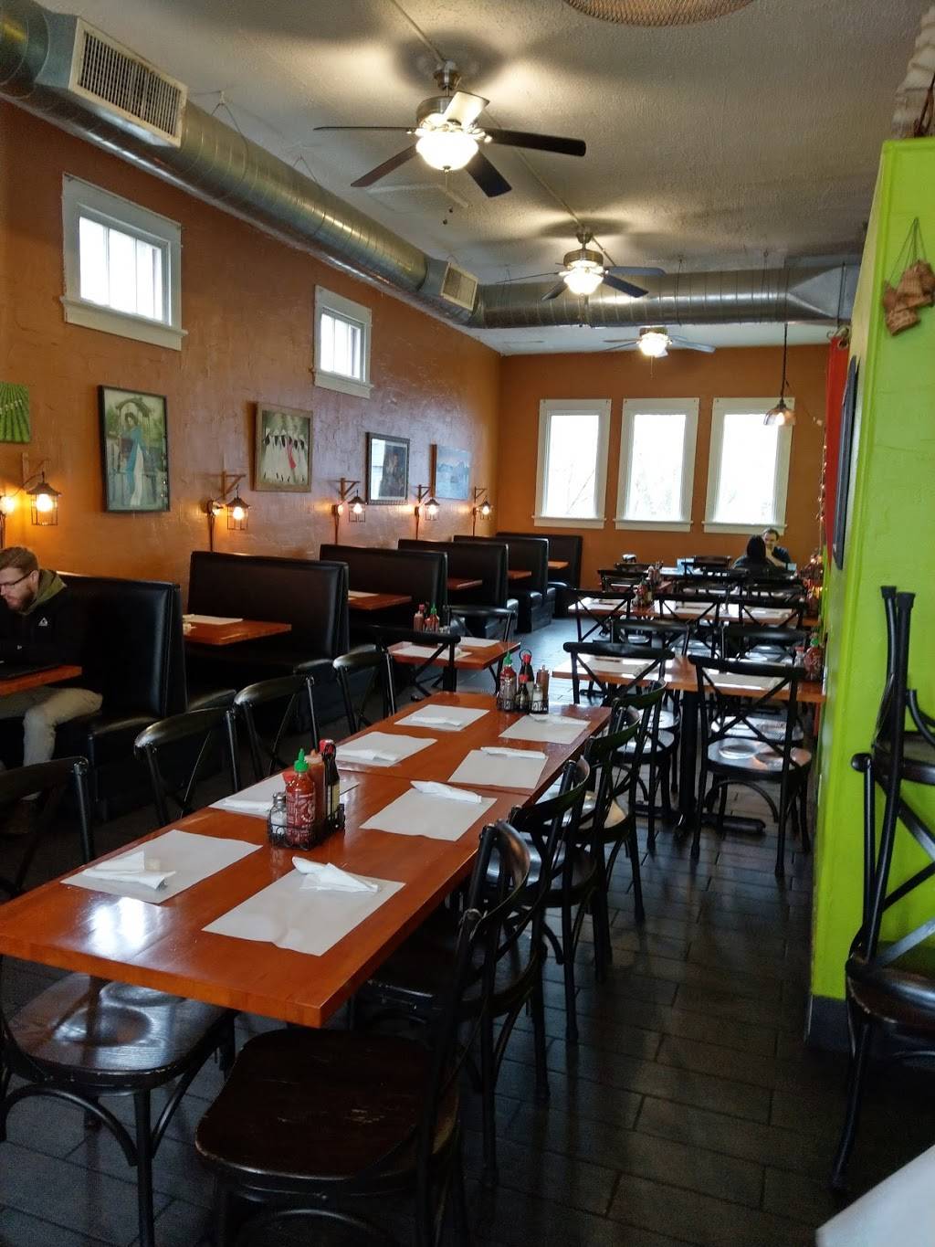 Hạ Long Bay Restaurant | restaurant | 1353 Williamson St, Madison, WI 53703, USA | 6082552868 OR +1 608-255-2868