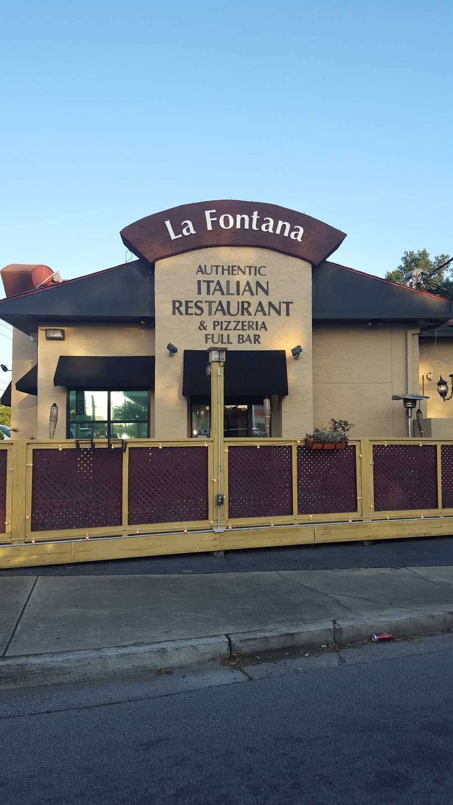 La Fontana Authentic Italian Restaurant | meal delivery | 1759 Savannah Hwy, Charleston, SC 29407, USA | 8435561111 OR +1 843-556-1111