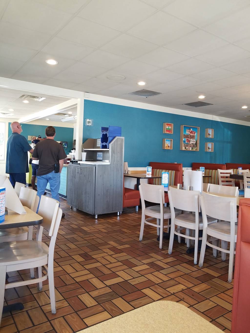 Captain Ds | restaurant | 2062 Main St N, Jacksonville, FL 32206, USA | 9043562707 OR +1 904-356-2707