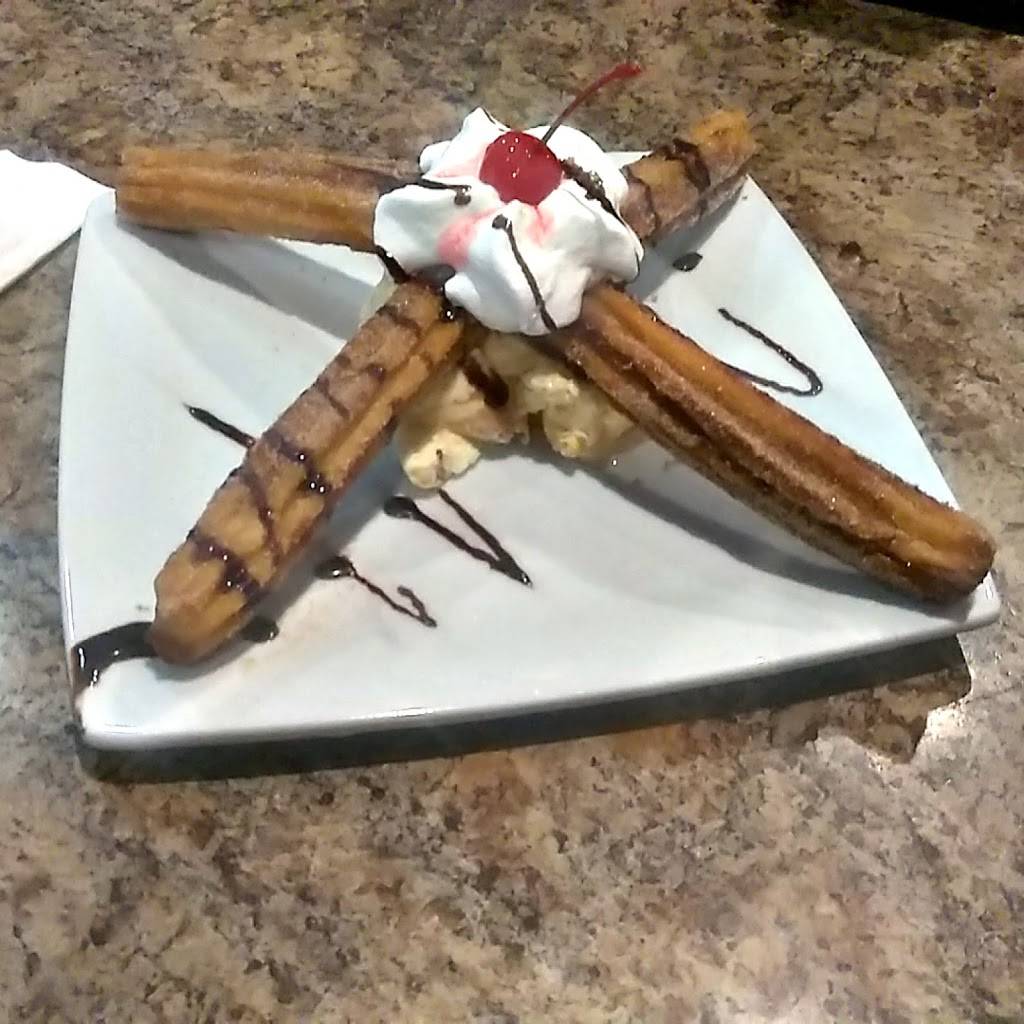 Chili Peppers Mexican Restaurant & Seafood | restaurant | 4421 Las Posas Rd, Camarillo, CA 93010, USA | 8054847260 OR +1 805-484-7260