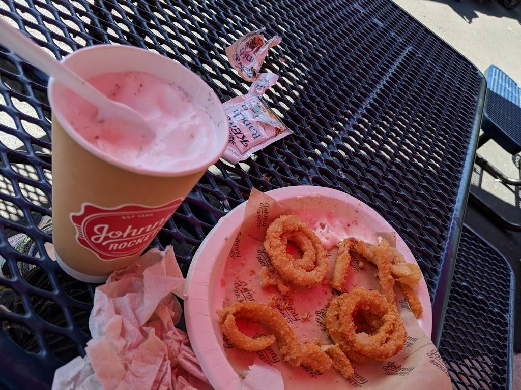 Johnny Rockets | restaurant | 1001 Fairgrounds Dr, Vallejo, CA 94589, USA | 7075565661 OR +1 707-556-5661