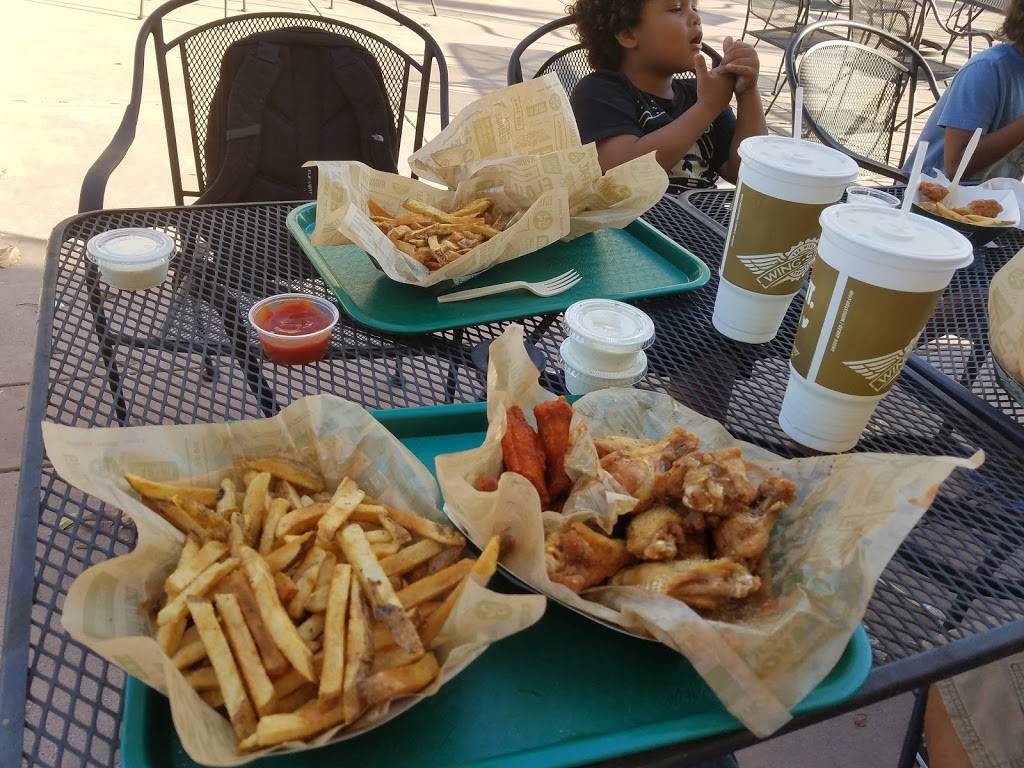 Wingstop | meal delivery | 1765 E Bayshore Rd A1, East Palo Alto, CA 94303, USA | 6503229464 OR +1 650-322-9464